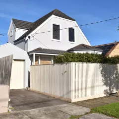 Bentleigh East