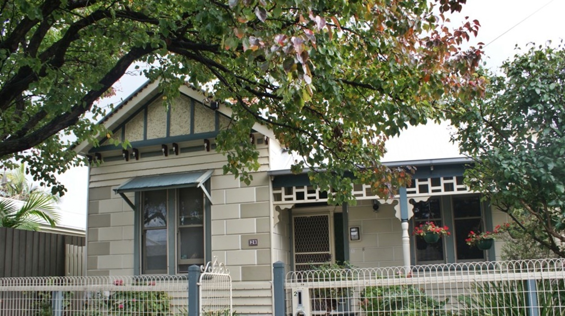House Painter Newport